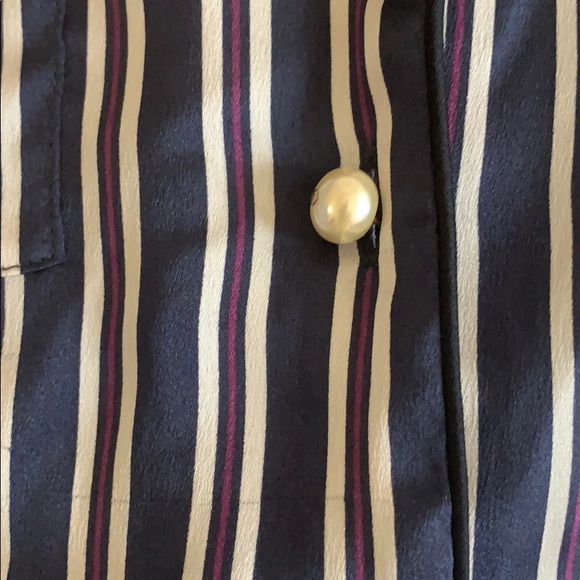 3/$25 - PETITE  blouse button down - Picture 5 of 10